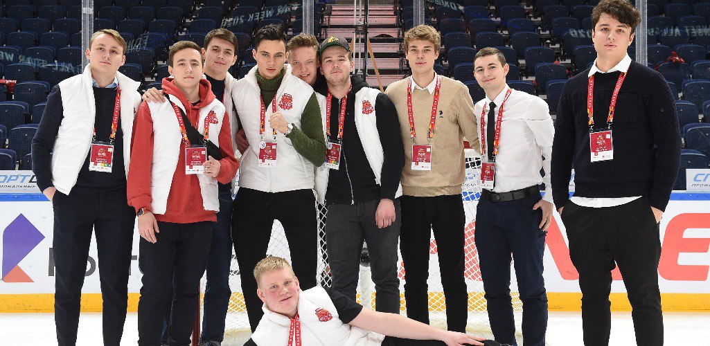 В Челябинске стартовал набор волонтёров на Фонбет Неделю Звезд Хоккея 2022 