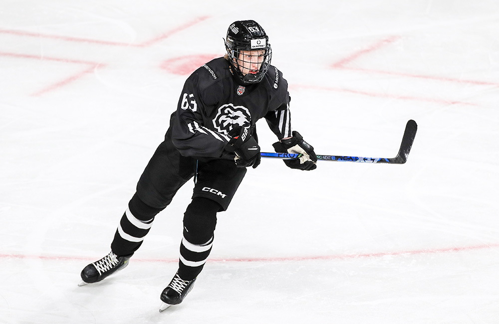 Александр Коваленко: «Все мысли о том, чтобы забраться в таблице как можно выше»  