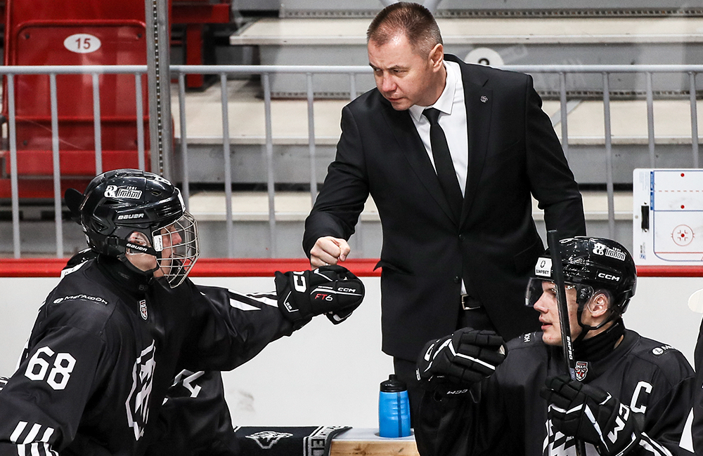 Дмитрий Шульга: «Здорово, что забросили четыре шайбы, но нам нужно добавлять в реализации»  