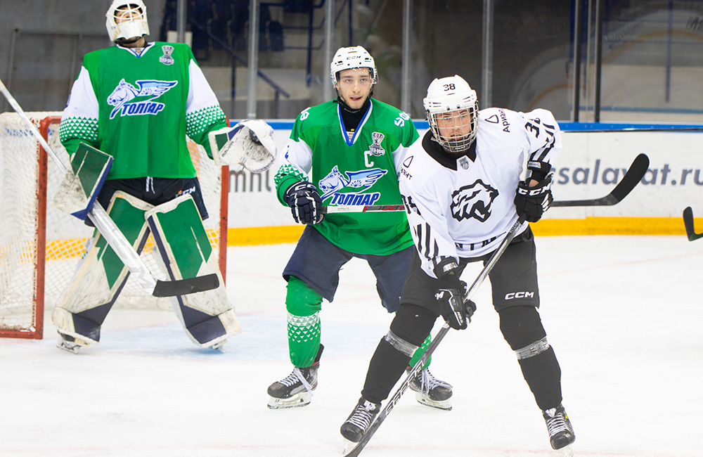 «Белые Медведи» обыграли «Толпар»  