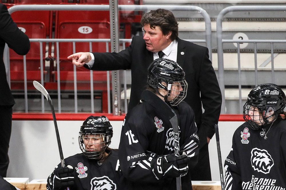 ЖХЛ 24/25. Денис Афиногенов: «Всем девочкам большое спасибо, что бились и играли до конца» 