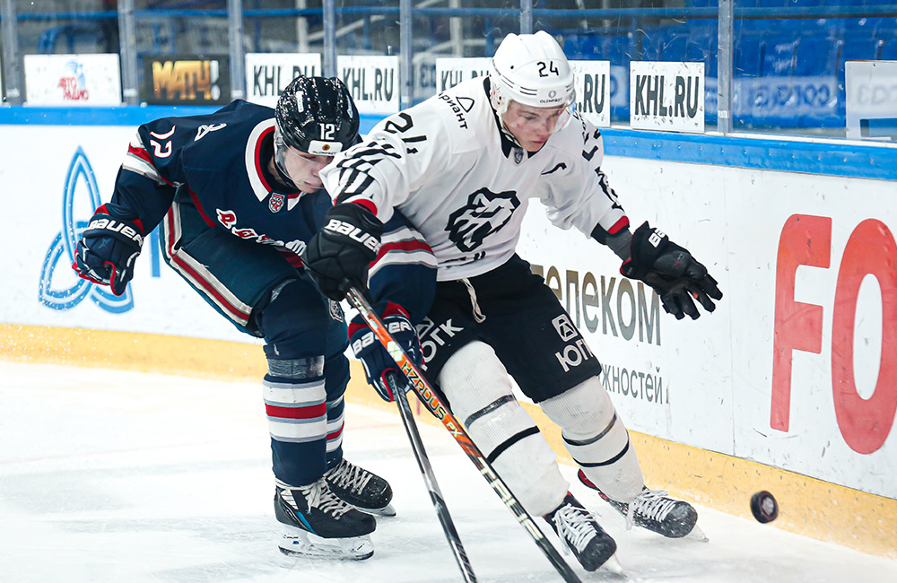 «Белые Медведи» уступили в буллитной дуэли «Реактору»  