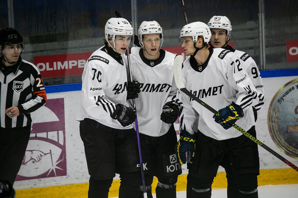 «Горняк-УГМК» vs «Челмет». Контрольный матч #3 – 3:4 