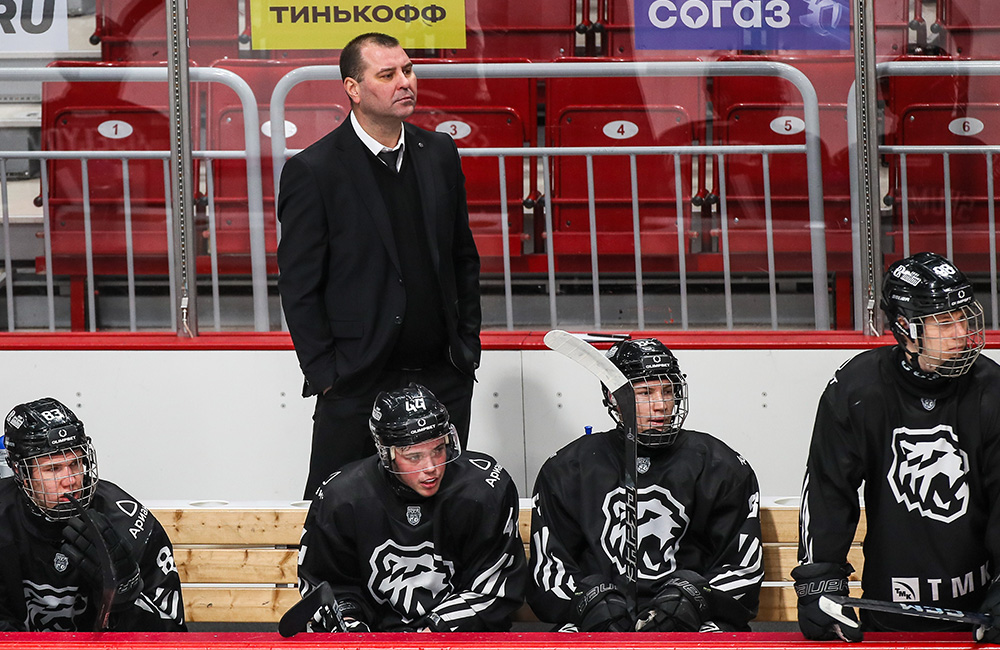 Марат Аскаров: «Сегодня мы провели ударный первый период, организовали отличные голы и это помогло развязать нам руки в атаке»  