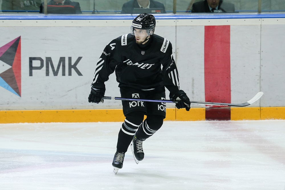 ВХЛ 23/24. Артём Щучинов: «Провёл хороший матч, собой доволен» 