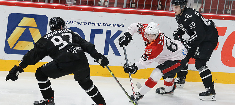 «Белые Медведи» взяли реванш в повторной встрече против «Омских Ястребов» 