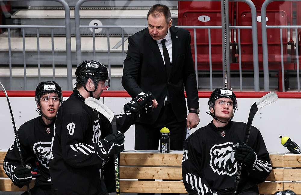 Дмитрий Шульга: «Во втором периоде началась "перестрелка", которая заставила немного поволноваться»  