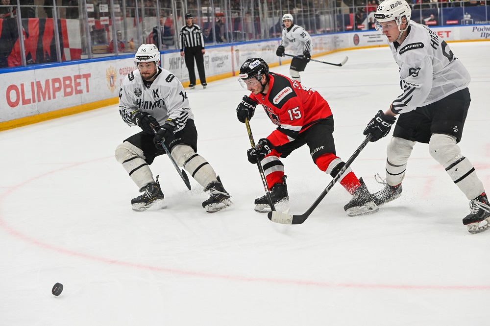 Кубок Чемпиона России-2025. 1/8 финала. «Молот» – «Челмет» #4 – 5:1 