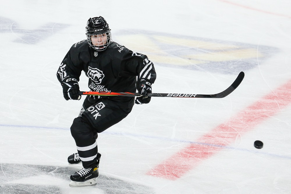 ЖХЛ 23/24. «Хоккей – для девочек!» | История Эммилины Пунгиной 