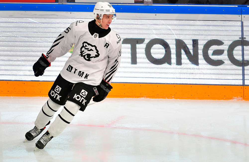 Руслан Агламзянов: «Соперник рвался одержать победу на домашнем льду, но победить мы хотели не меньше» 