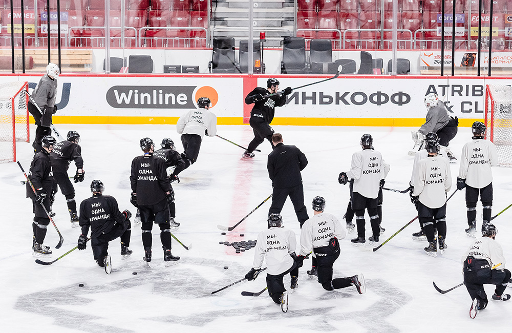 Кубок Харламова 2024. «Белые Медведи» отправились в Санкт-Петербург 