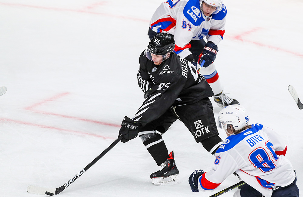 «Белые Медведи» остановили «Ладью»  