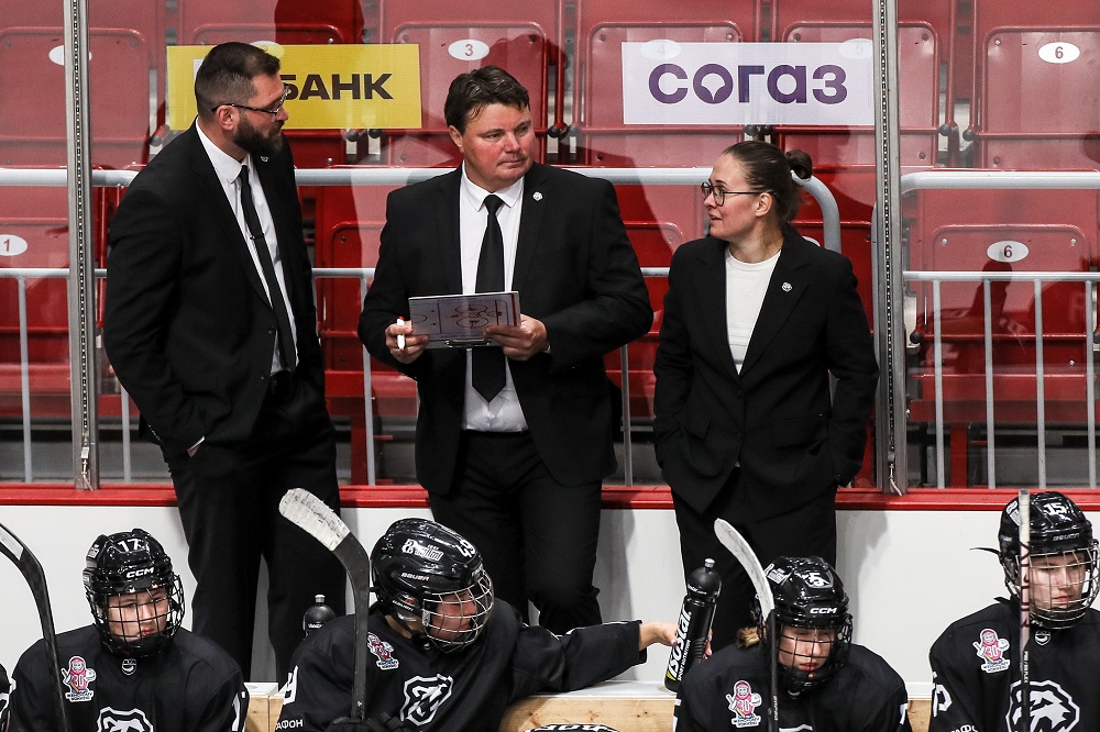 ЖХЛ 24/25. Денис Афиногенов: «Сегодня хорошо играли все девчонки и вратарь» 