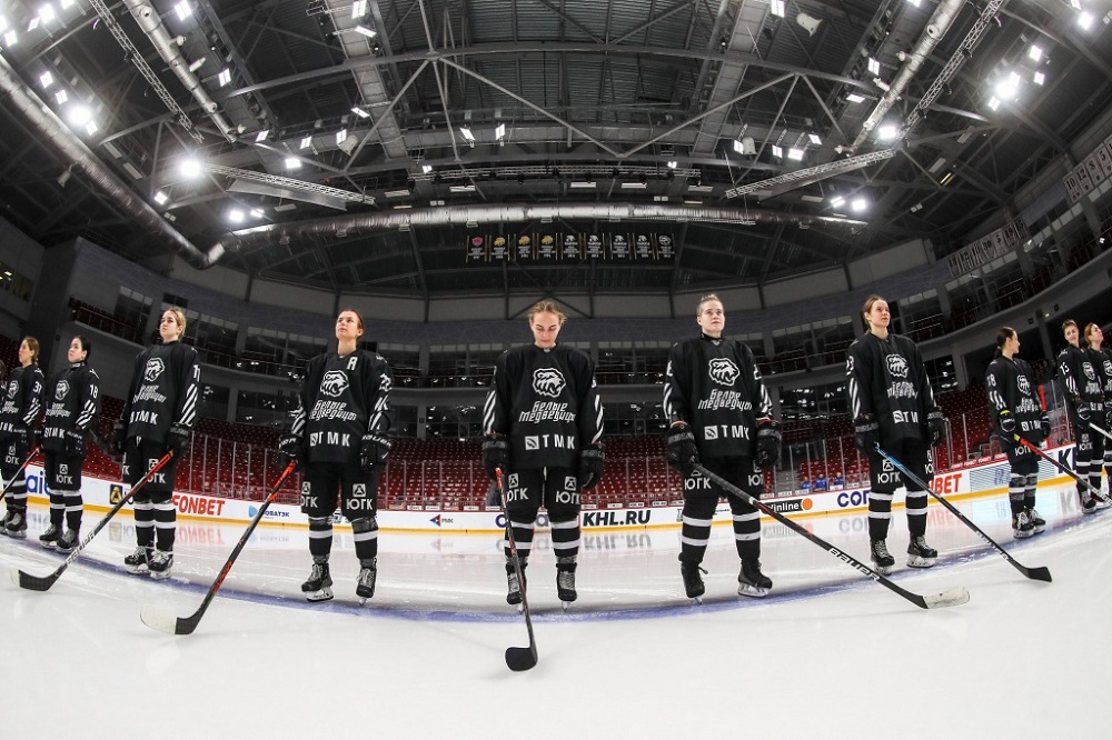 ЖХЛ. «Белые Медведицы»: камбэки, победы над лидерами и проигрыши в домашних матчах 