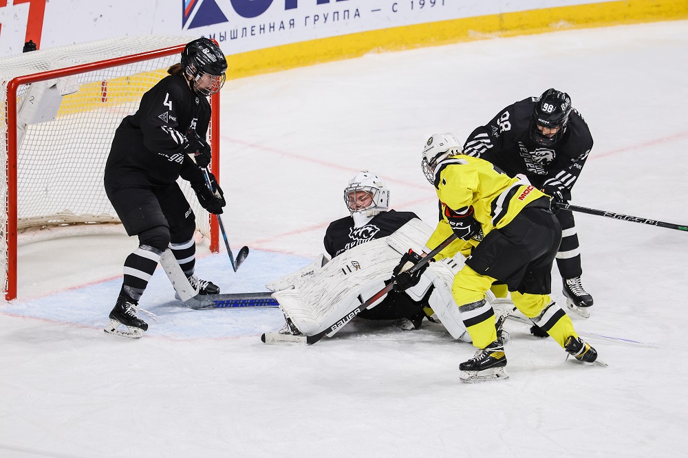 «Это было просто безумие по эмоциям, по накалу страстей» | Защитник Ирина Цацына — о серии c «Торнадо» и своей результативной игре. 