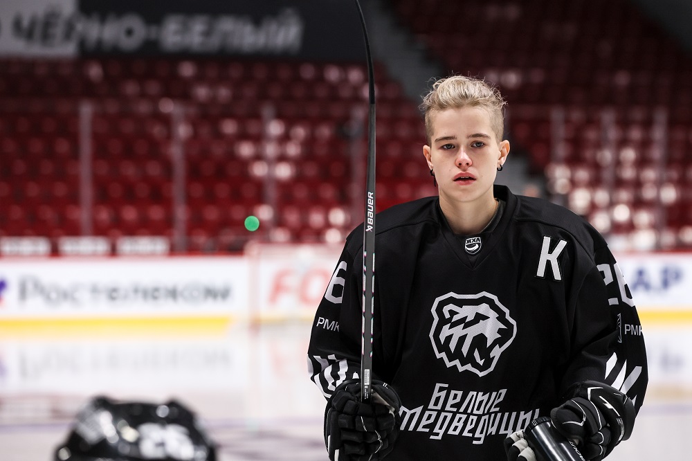 «Это спорт, который можно изучать всю жизнь и все равно не изучить до конца» | Марина Лазарева и Аркадий Белоусов – о женском хоккее и «Белых Медведицах» 