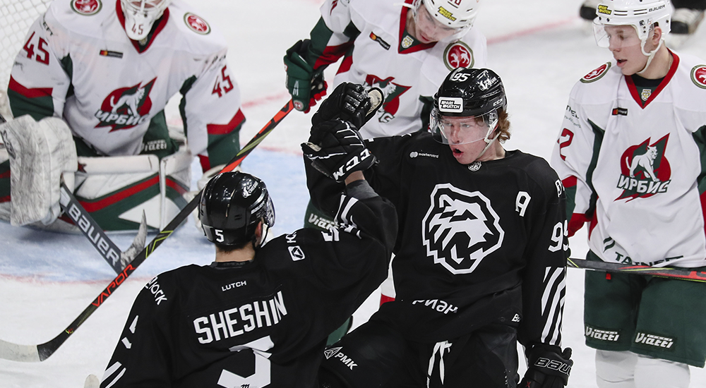 МХЛ 20/21. «Белые Медведи» разгромили лидера Востока  