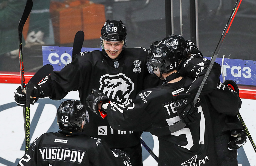 Доминик Миканович стал лучшим защитником второго раунда плей-офф МХЛ 