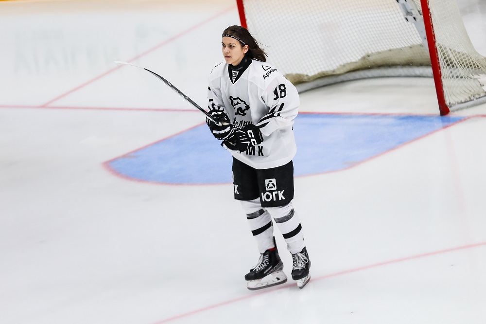 ЖХЛ 23/24. Олеся Щинова – лучший новичок четырнадцатого тура 