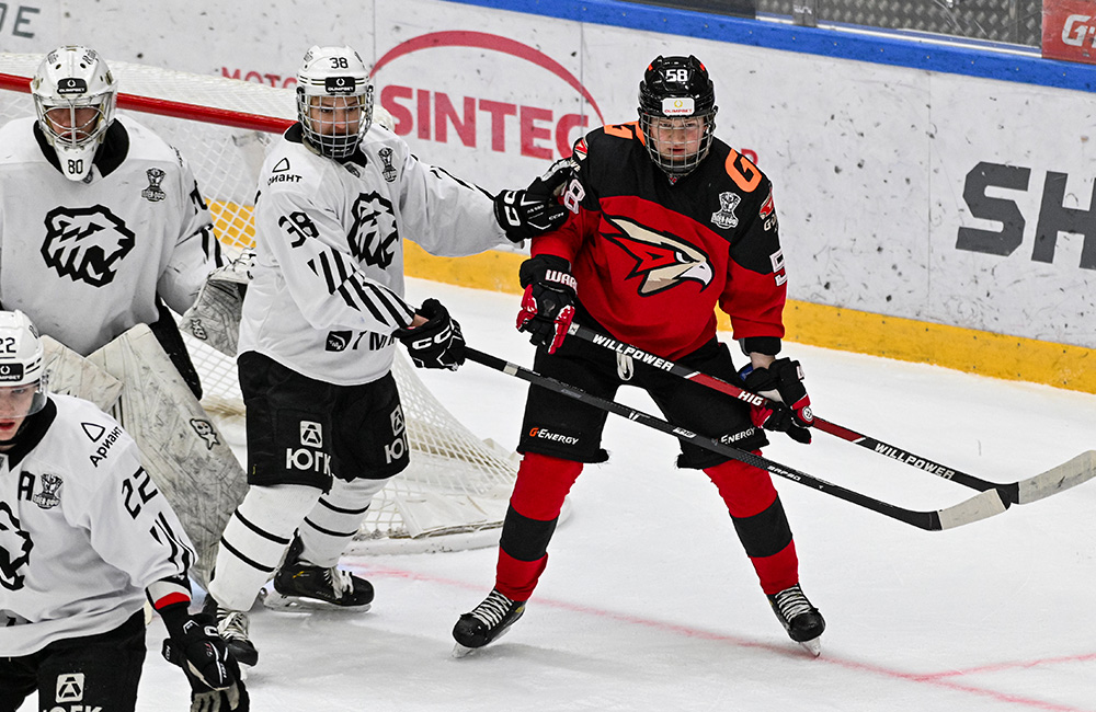 Кубок Харламова 2024. «Белые Медведи» одержали победу в Омске  