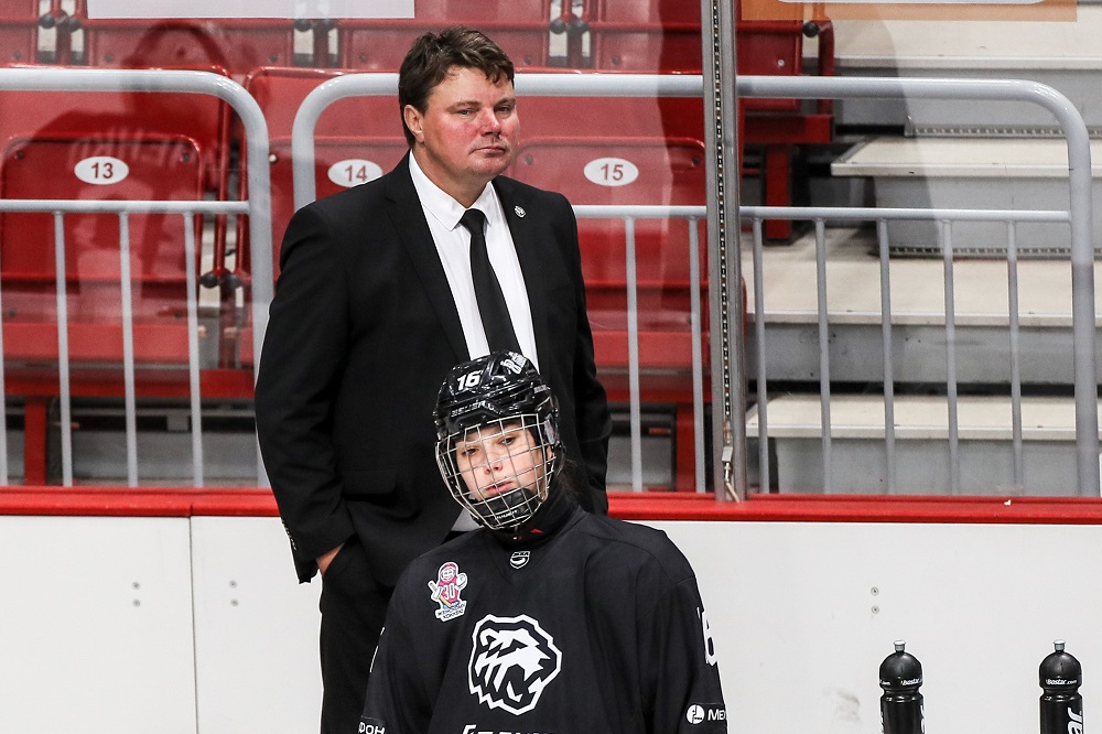 ЖХЛ 24/25. Денис Афиногенов: «В силу возраста мы ещё теряемся» 