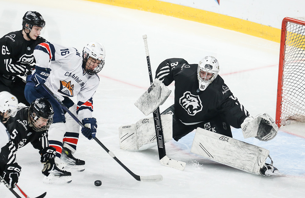 «Белые Медведи» не сумели взять реванш в повторной встрече против «Стальных Лисов»  