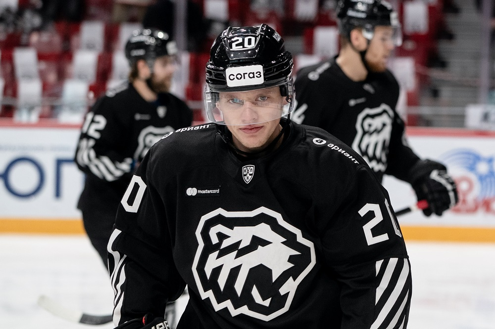 Lawrence Pilut is KHL 7th Week Best Defenseman 