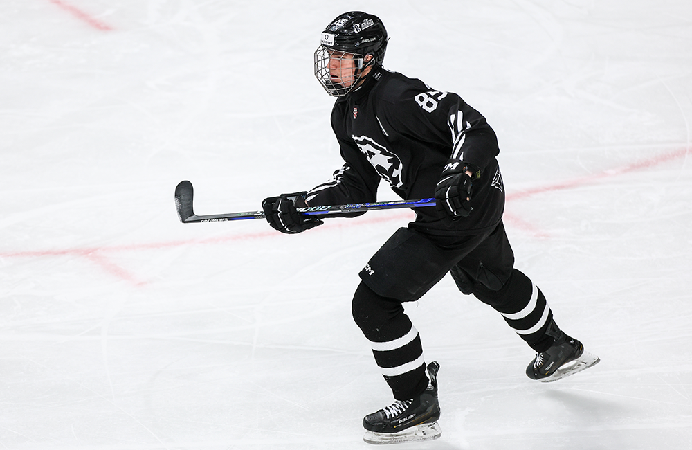 «В МХЛ моя мотивация стремиться к большему только усилилась». Ярослав Федосеев – о Кубке Вызова, игре за «Трактор» в КХЛ и работе с Бенуа Гру 