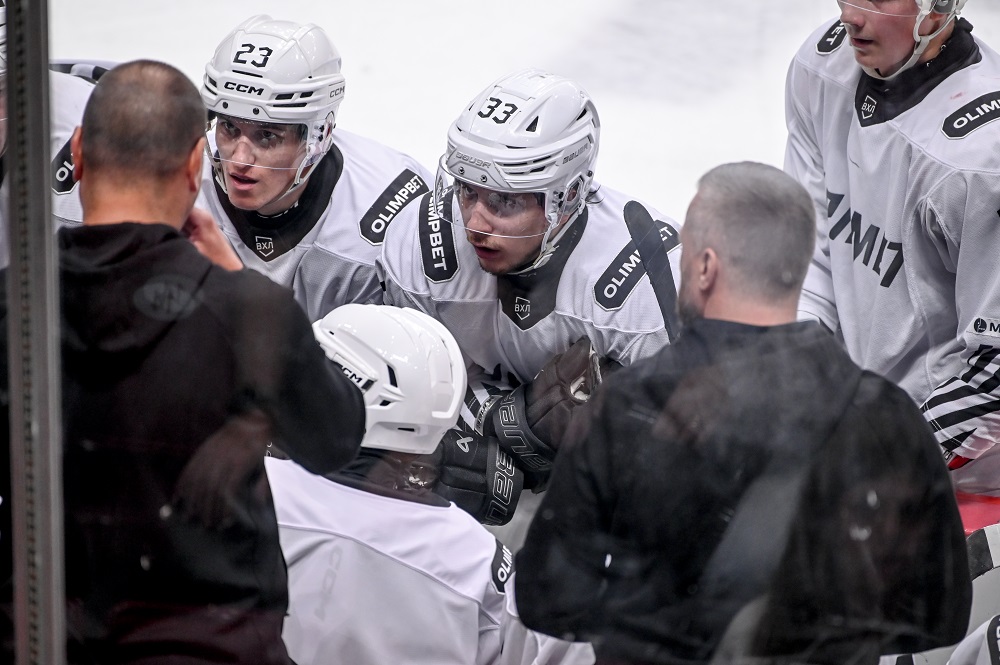 Марат Аскаров: «Главное – пришли болельщики, любители хоккея и заполнили стадион» 