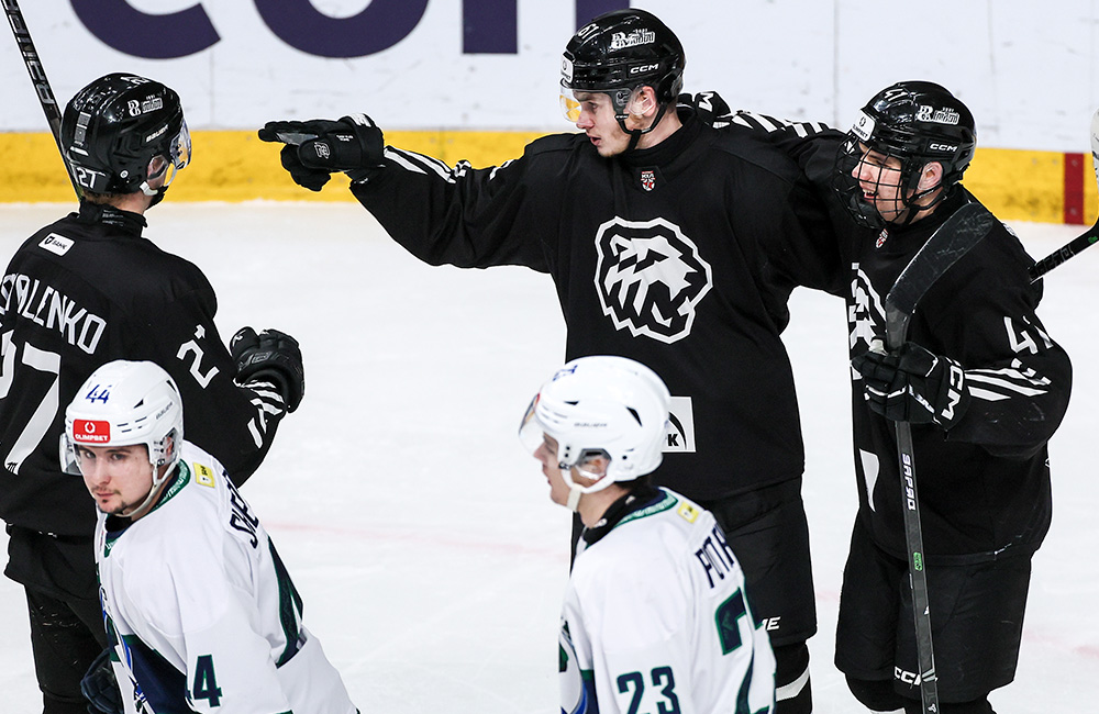 Матвей Козырских: «Сегодняшнюю игру нужно забыть, а завтра все надо начать с чистого листа» 