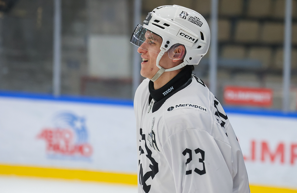 Михаил Щеглов: «Расслабились в конце и получили два гола, но все же выстояли и победили» 