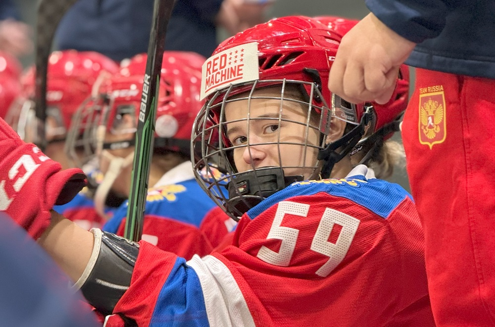 ЖХЛ 25/26. Марина Лазарева: «Пусть Новый год принесёт вам положительные эмоции, побольше счастья и улыбок» 