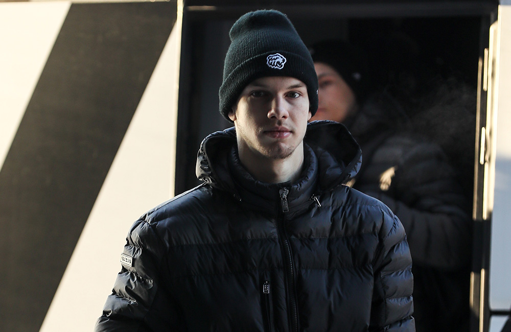 Денис Утенков: «Было сложновато, но через игры и тренировки нашёл контакт со всеми»  