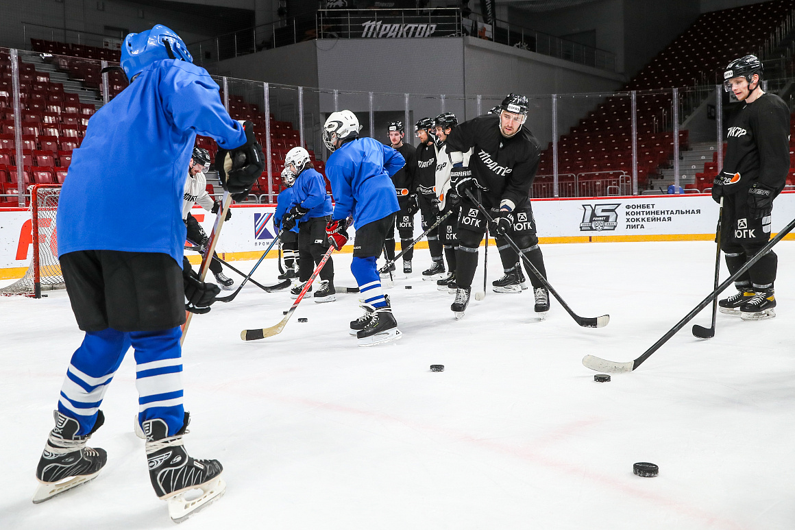 "Hockey is perfect for special kids" I Special guests at Traktor Ice Arena 