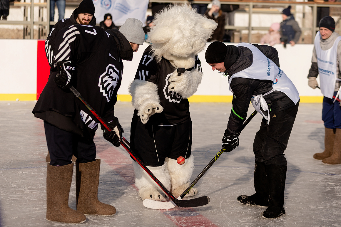 «Трактор» vs «КОНАР» | Традиционный товарищеский матч по хоккею на валенках 