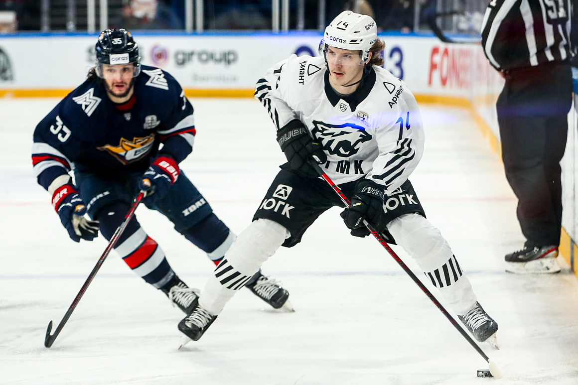 Сергей Телегин побил канадца, а «Трактор» вылез, как медведь из берлоги, и разорвал «Магнитку». Кто сказал, что это будет унылая серия? 