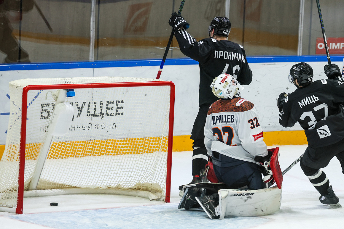 «Это – игра, всякое бывает» | Автор гола в овертайме Артём Проничкин – о победе над «Южным Уралом» (5:4 ОТ) 