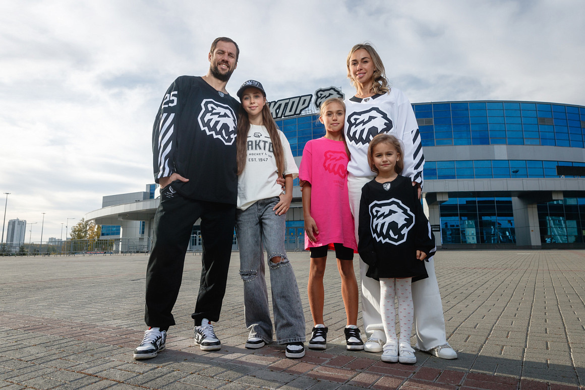 «Все в семье прекрасно понимают мою жизнь с её расписанием» | Владимир Жарков 