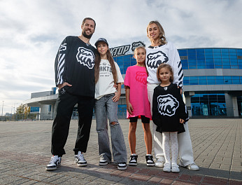 «Все в семье прекрасно понимают мою жизнь с её расписанием» | Владимир Жарков 