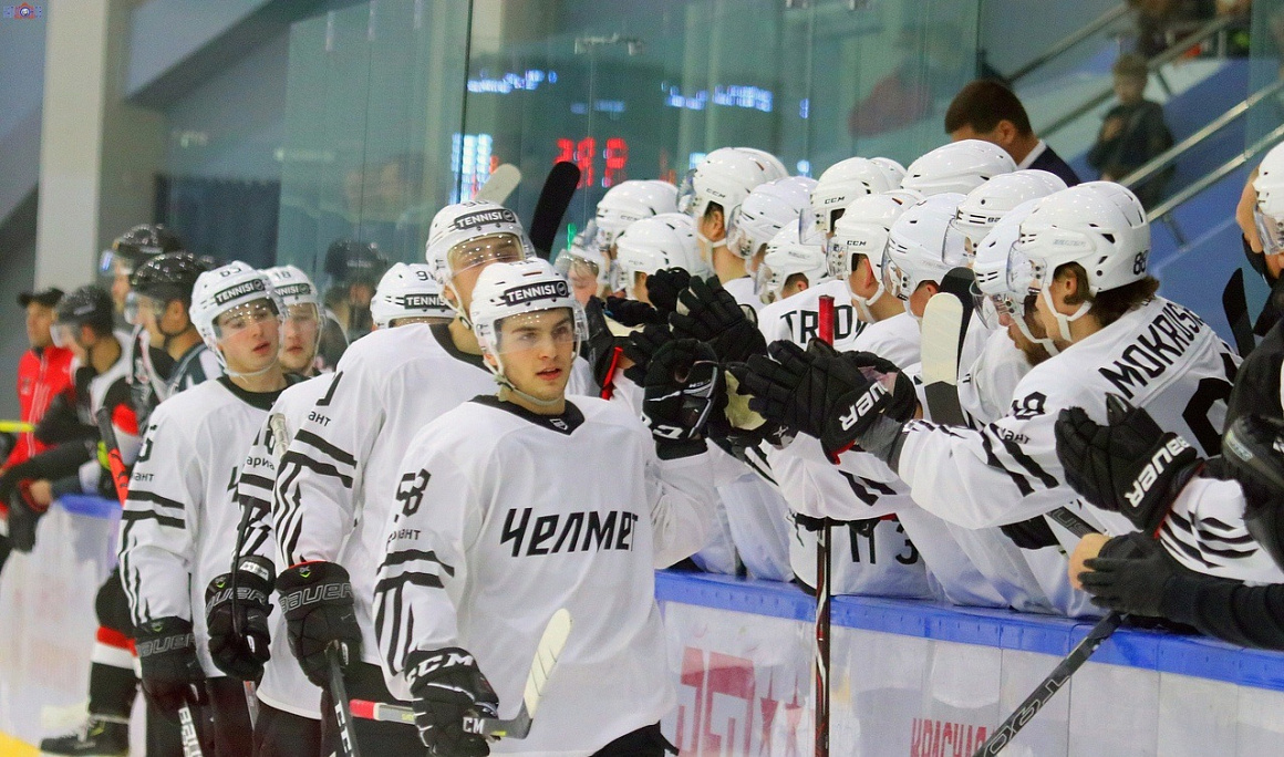 «Нефтяник» vs «Челмет». Составы команд 