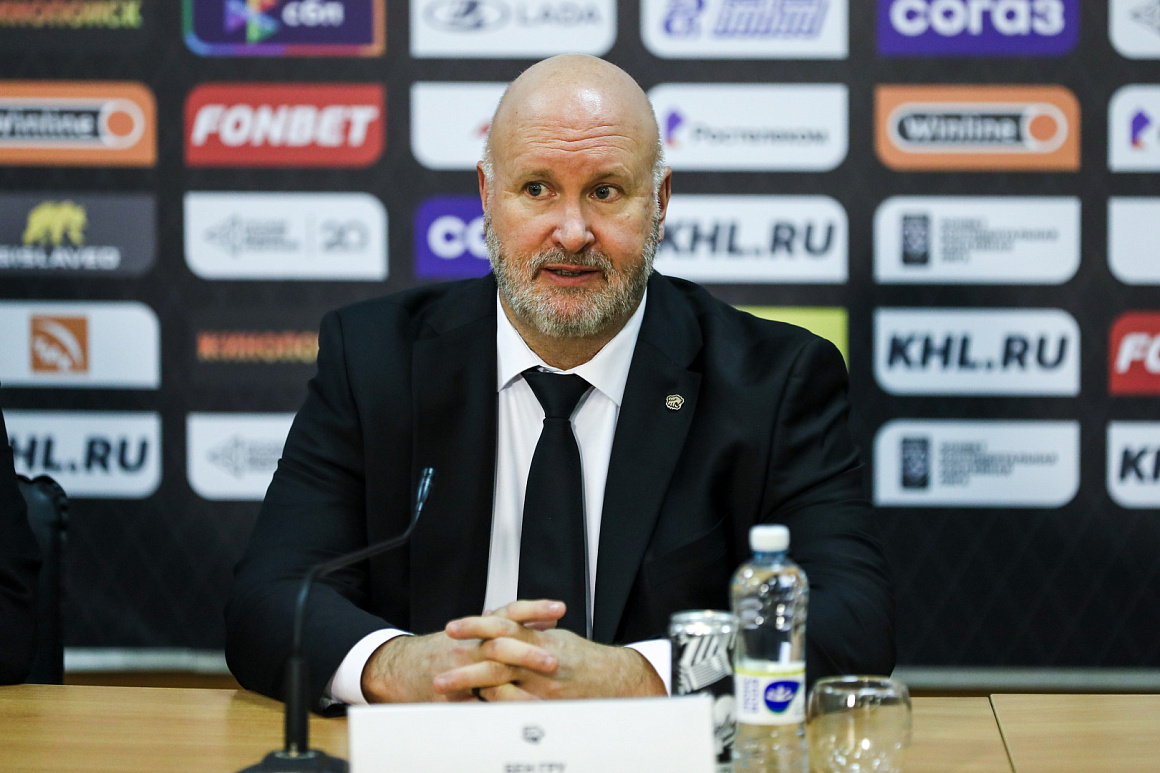 «Хотел бы пожелать всем нашим болельщикам и всему Челябинску счастливого Нового года» I Бенуа Гру  