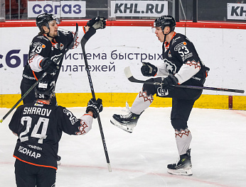 «Уральское дерби — прикольно. Медиа старается развивать эту тематику» | Михаил Котляревский 