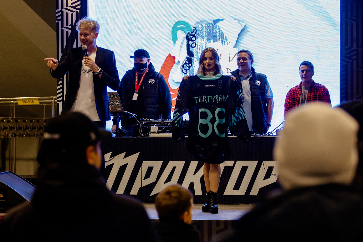 893 675 рублей собрано во время благотворительного аукциона 