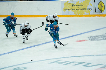 26/27. «Сахалин» vs «Белые Медведицы» — 4:0 