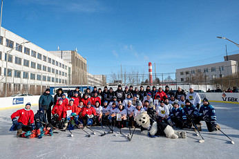«Отличное мероприятие, активное солнышко и не так морозно» | «Трактор» и КОНАР сыграли в дружеском матче 