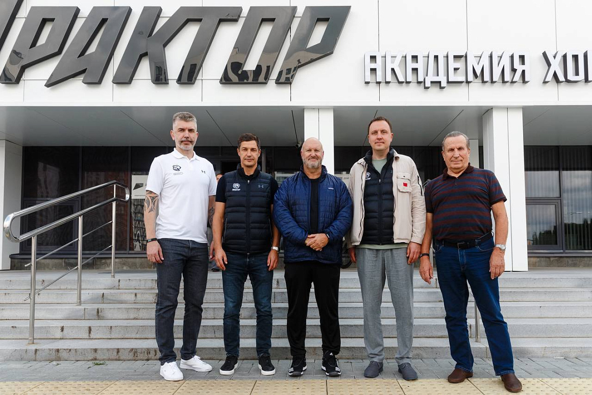 Бенуа Гру посетил хоккейную Академию «Трактор» 