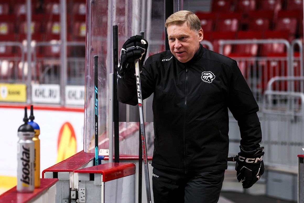 «Постараюсь сделать всё, чтобы команда играла зрелищно и побеждала» I Евгений Корешков 