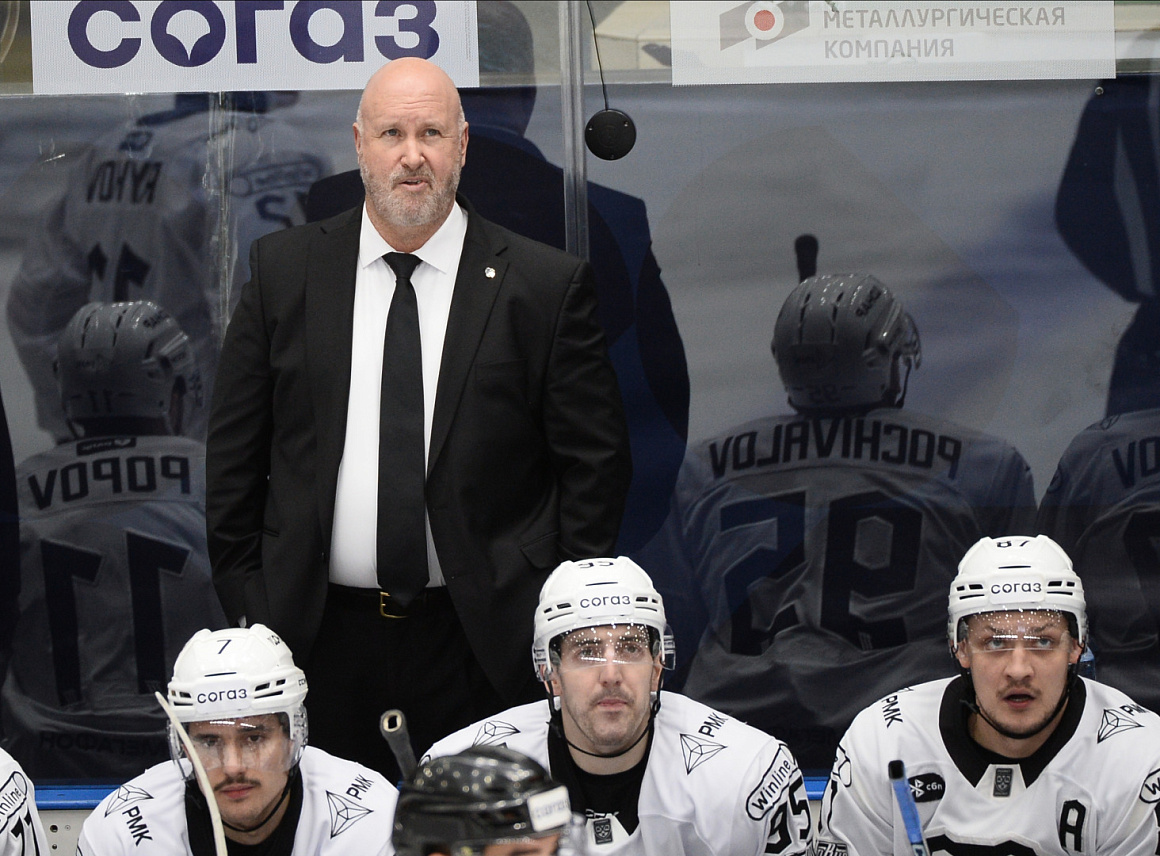 «Мы сумели сохранить хладнокровие, перестроиться и забрать третий период» | Бенуа Гру 