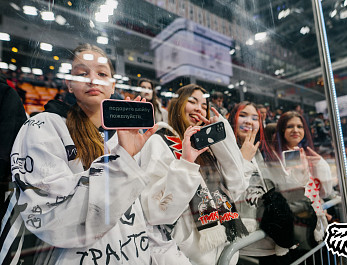 25/26. Атмосфера. «Трактор» vs «Адмирал» (3:1)