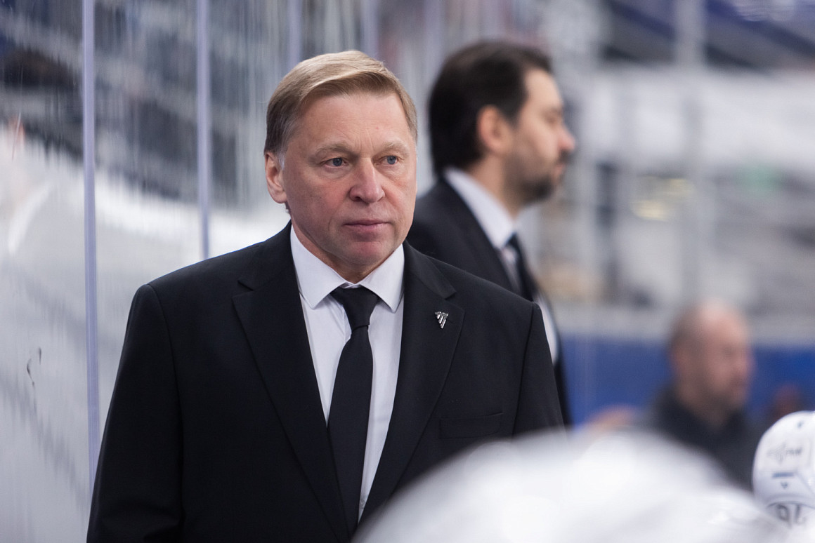 «С каждым матчем стараемся играть всё лучше» I Евгений Корешков 